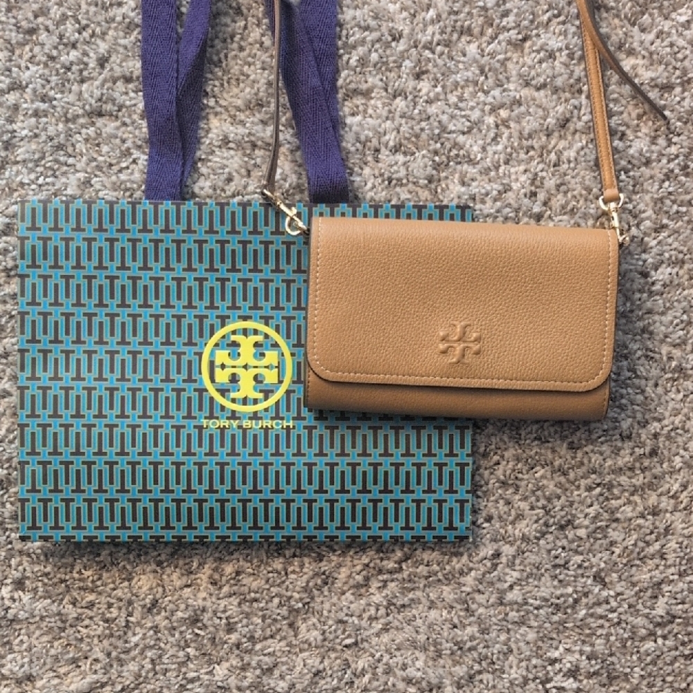 Tory Burch Tan Crossbody Bag Elegant Leather Design